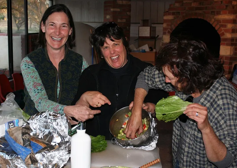 Dark Kitchen, Real Food: The After-Hours Culinary Underground Rewriting Urban Eating