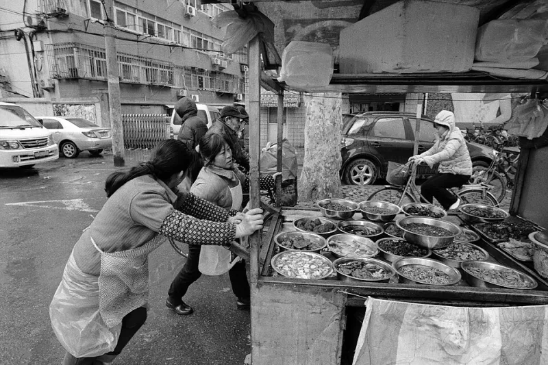 Hot Grease and Holy Hours: What 3 AM Street Food Vendors Know About American Culture That Nobody Else Does